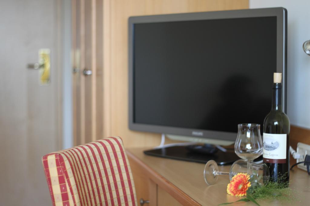 Airport-Hotel Fortuna Лаутценхаузен Экстерьер фото